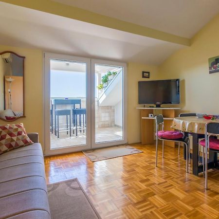Apartments By The Sea Selce, Crikvenica - 4802 Esterno foto