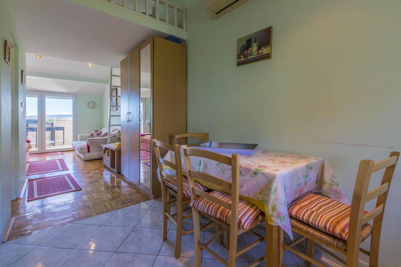 Apartments By The Sea Selce, Crikvenica - 4802 Esterno foto